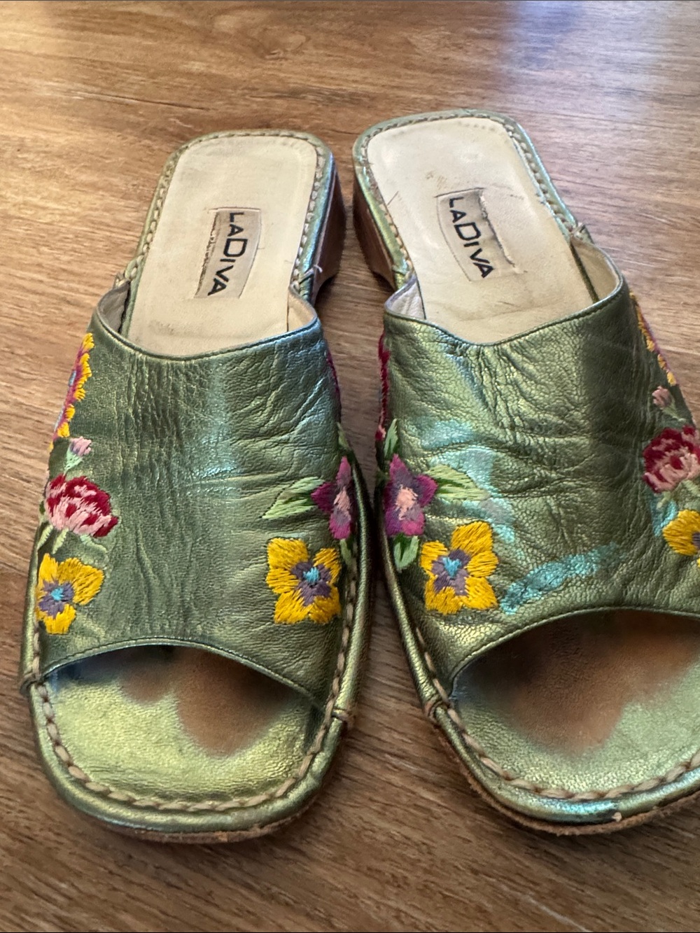 Ladiva Metallic Green Embroidered Floral Slide Mules
